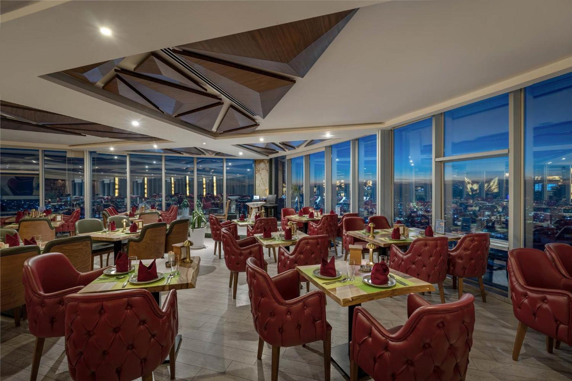 Titanic Hotel & Spa Sulaymaniyah Ngoại thất bức ảnh The restaurant