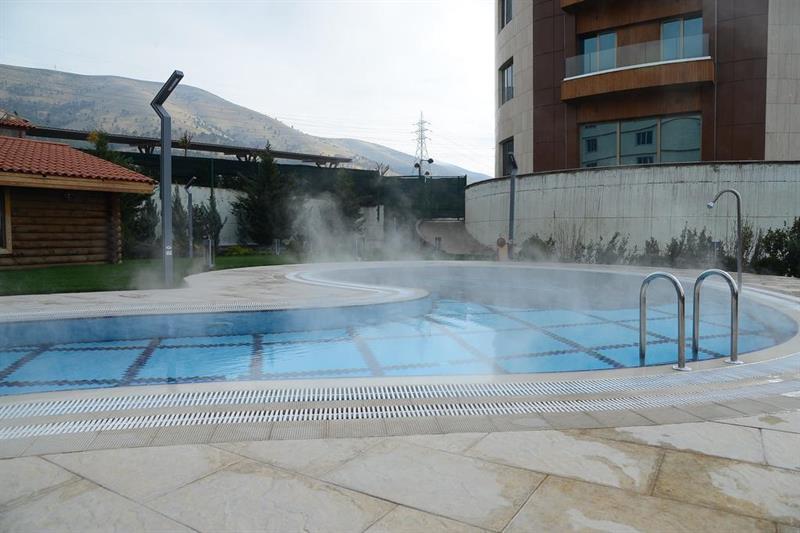 Titanic Hotel & Spa Sulaymaniyah Ngoại thất bức ảnh Thermal pool in Polikarya